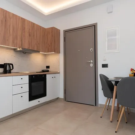 Center A Apartmán *